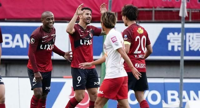 包含转会期亚冠焦点战，芝加哥公牛豪取连胜，底气十足，赛程密集仍需轮换的词条