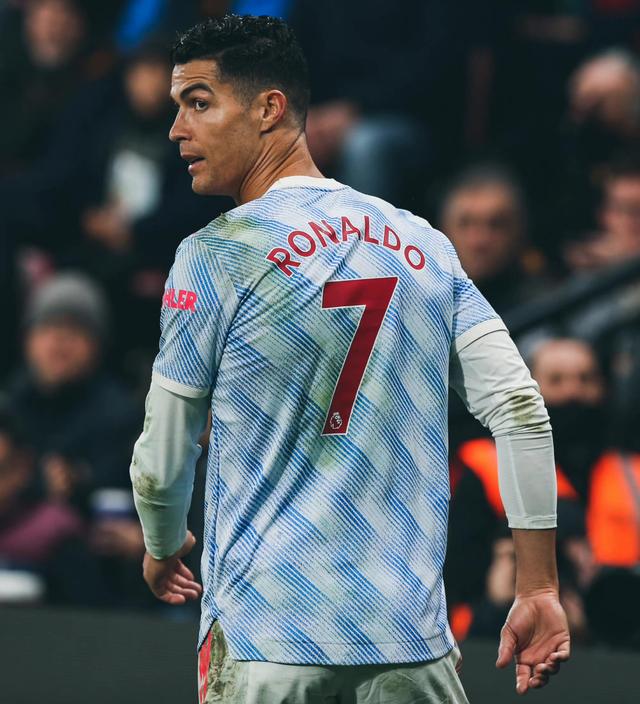 包含转会期亚冠焦点战，芝加哥公牛豪取连胜，底气十足，赛程密集仍需轮换的词条